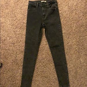 Mile high super skinny Levis Size 29